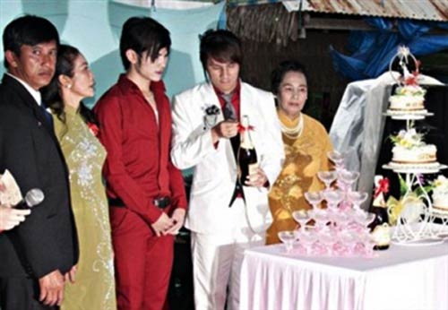 Đám cưới của một cặp đôi đồng tính tại Kiên Giang