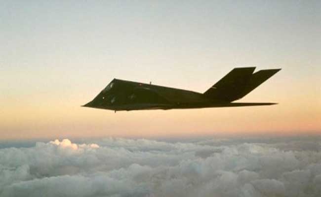F-117 hoa tiêu chủ yếu bằng hệ thống định vị GPS và hoa tiêu quán tính độ chính xác cao.