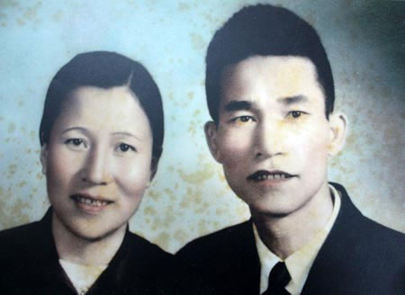  Bà Lê Thị Hợp và chồng - Trung tướng Vương Thừa Vũ.