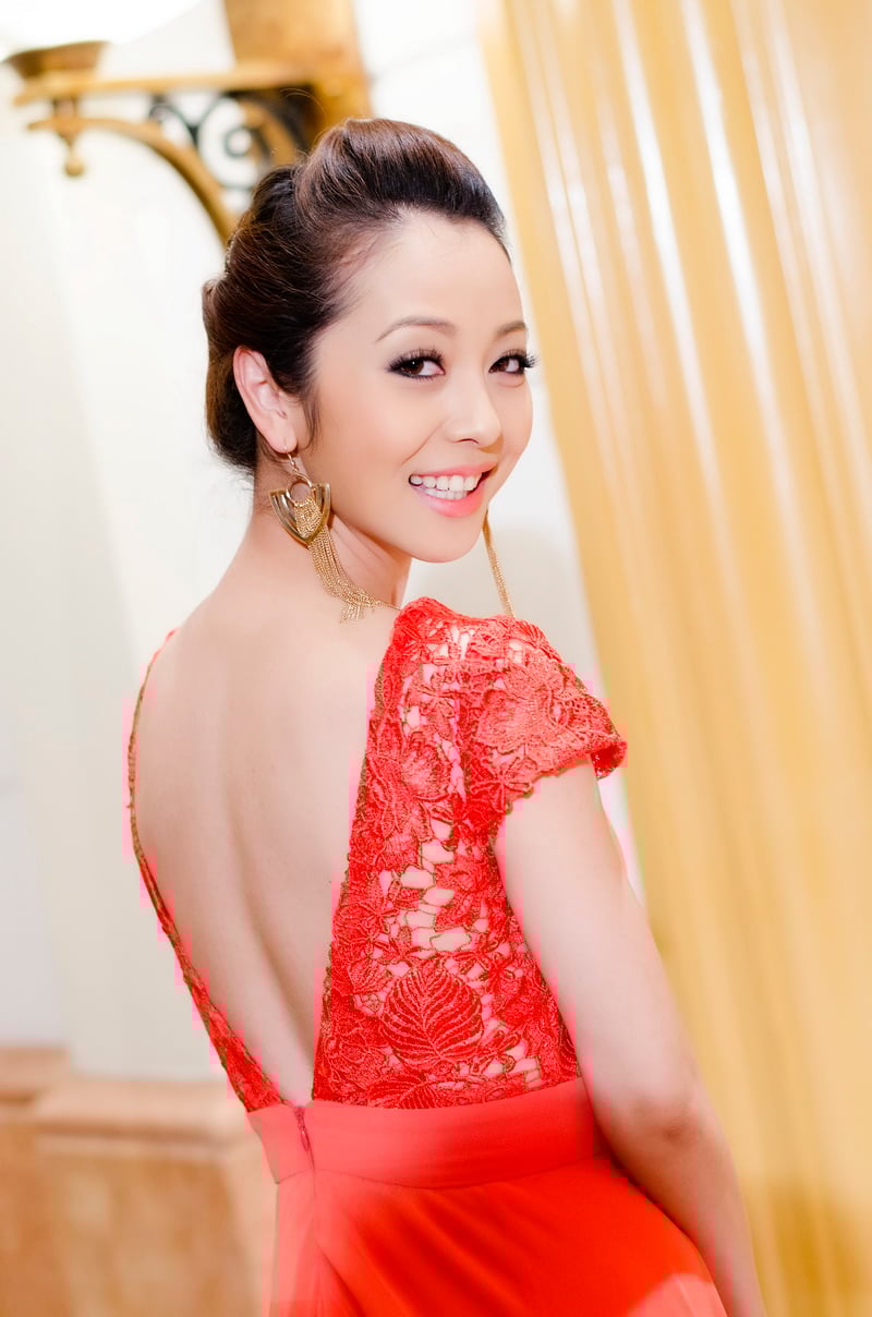 Jennifer Phạm đang dần mất vị trí MC của mình