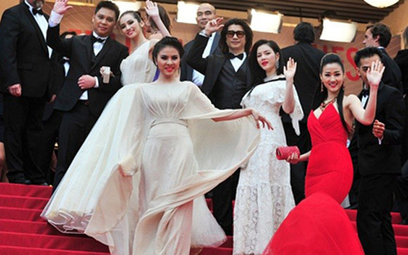 Đoàn nghệ sĩ Việt tham gia LHP Cannes 2013