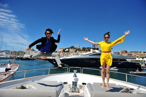 Hầu hết các sao Việt tới Cannes chỉ đi dạo phố, trên thảm đỏ và lên du thuyền chụp ảnh lòe thiên hạ.