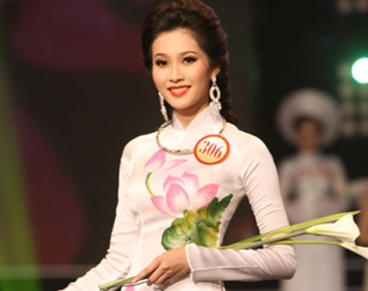 Hoa hậu Thu Thảo từng chia sẻ phải đi làm pha chế để có tiền đi học