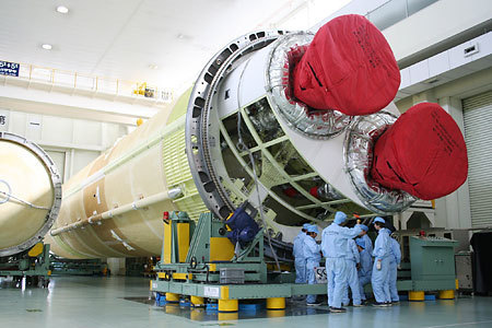 Tên lửa đẩy H-2B của Nhật Bản dự kiến đưa tàu vận tải Konotori 4 lên trạm ISS trong tháng 8/2013. (Ảnh: Kyodo) 