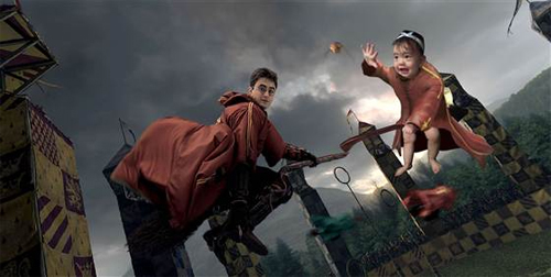 Chơi Quidditch cùng 'Harry Potter' trong bộ phim cùng tên.