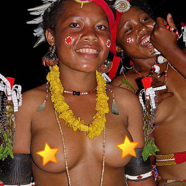 Trẻ em bắt đầu quan hệ từ năm 6 tuổi.Ở hòn đảo xa xôi ở Papua, New Guinea, nam và nữ được phép thể hiện nhu cầu tình dục công khai và bình đẳng như nhau. Đời sống tình dục bắt đầu từ khi họ còn là những đứa trẻ, nữ từ 6 – 8 tuổi, trong khi nam từ 10 -12 tuổi. Các cô gái ở đây đều chỉ mặc váy mà không có áo. Quan niệm về tình dục tại hòn đảo này rất thoải mái, họ có thể sex bất cứ khi nào họ muốn. Tuy nhiên, nam và nữ không được đi ăn riêng cùng nhau cho đến khi họ chính thức là vợ chồng.