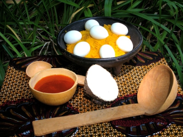 Ghana - Oto: Trứng ăn kèm khoai nghiền là món khoái khẩu của người Ghana.
