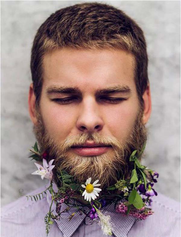 Sau khi ra mắt, việc cài hoa lên râu nhanh chóng trở thành trào lưu, và là nguồn cảm hứng để cánh mày râu trên thế giới thỏa sức sáng tạo.