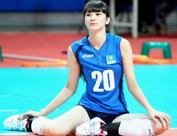 Sinh ngày 5/11/1996, Sabina Altynbekova chính là tuyển thủ bóng chuyền đẹp nhất Kazakhstan.
