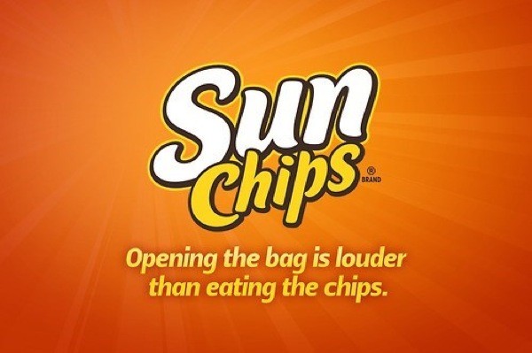 Với loại kẹo Sun chips: Mở bao gói còn ồn hơn khi ăn kẹo.
