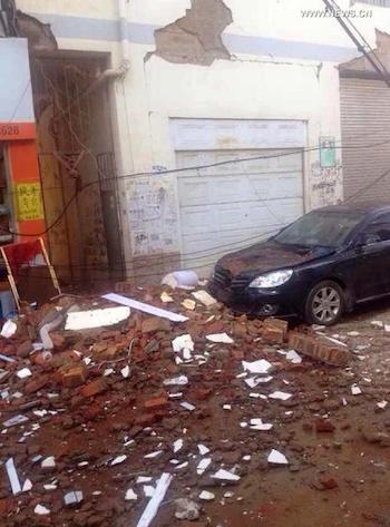 Bản tin của Đài truyền hình trung ương Trung Quốc CCTV cho biết huyện Lỗ Điện là huyện chịu thiệt hại nặng nề nhất sau động đất.