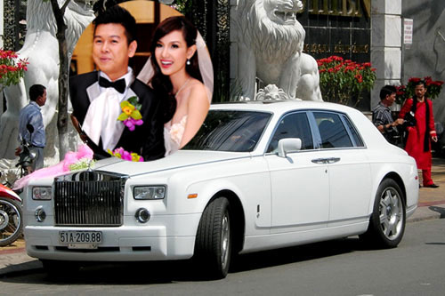 Chiếc Rolls-Royce Phantom trị giá 25 tỷ đồng trong đám cưới MC Quỳnh Chi với chú rể Trần Văn Chương.