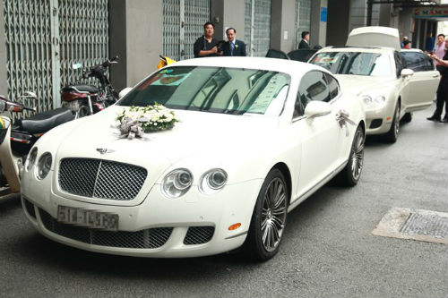 Chiếc Bentley Continental Flying Spur.