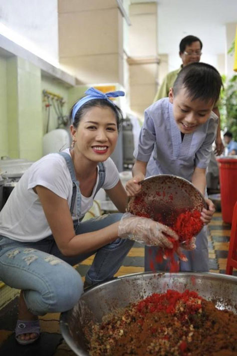 Trong số các nghệ sĩ Việt, Trang Khàn nổi tiếng là người có tấm lòng đẹp.