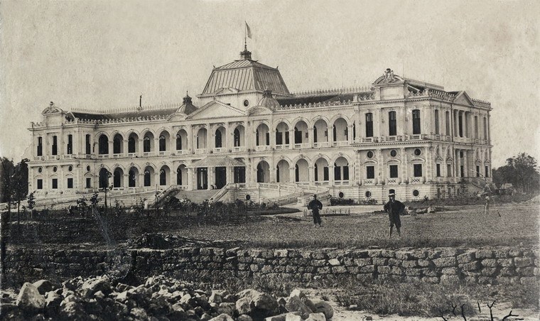 Dinh toàn quyền năm 1875, thời điểm vừa xây dựng xong.
