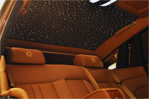Bầu trời sao của Rolls-Royce Phantom Oriental Sun.