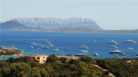 Hòn đảo Sardinia - một trong những hòn đảo đẹp lạ kỳ trên thế giới và cũng là một trong số những hòn đảo đẹp nhất Địa Trung Hải.