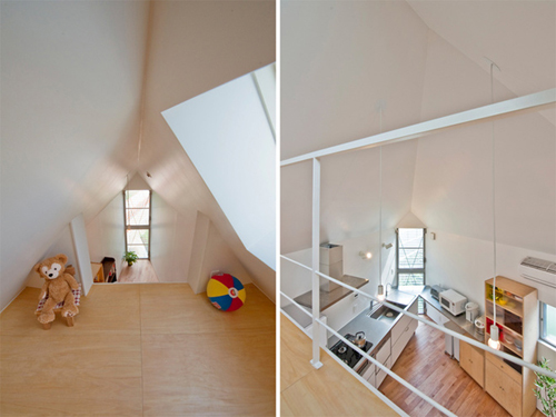 Ngoài hai tầng nhà, KTS còn tạo thêm tầng gác mái nhỏ làm chỗ chơi cho trẻ.