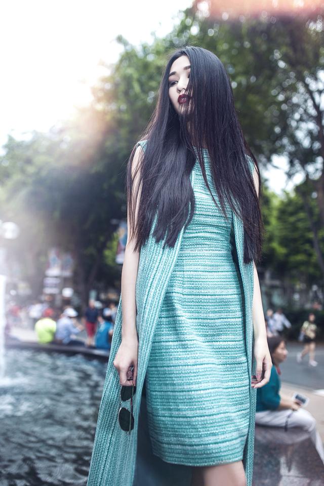 Trang phục người đẹp mặc đều là thiết kế mới nhất của NTK Nguyễn Công Trí.