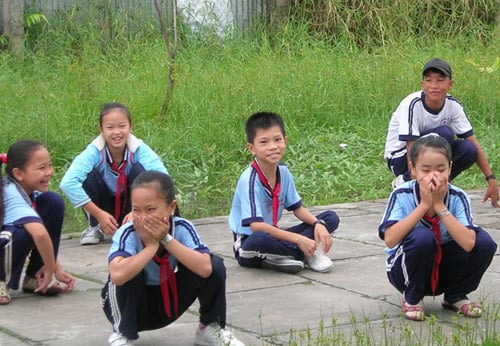 Vụ án kết thúc, Hào Anh được gửi vào Trung tâm Bảo trợ xã hội tỉnh Cà Mau chăm sóc, đi học đến lớp 5 cùng các bạn nhỏ tuổi hơn mình.
