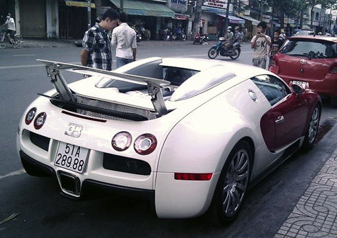 Đây là chiếc xe thứ 3 đắt nhất tại Việt Nam.