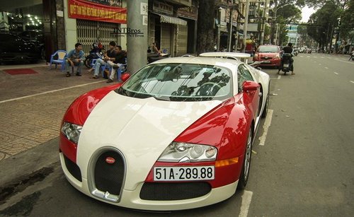 Bugatti Veyron hiện vẫn đang giữ ngôi độc nhất Việt Nam.