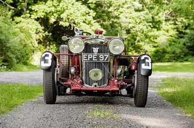 Chiếc xe mang biển số EPE 97 từng tham dự cuộc đua Le Mans 24 Hours vào năm 1937 cũng như RAC Tourist Trophy Race và British Racing Driver.