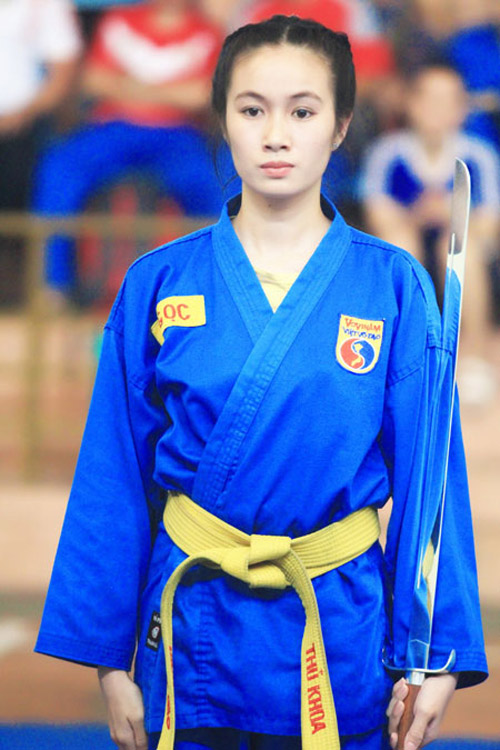 Nữ võ sĩ Phan Thị Bích Ngọc (Bà Rịa Vũng Tàu) từng nhiều phen khiến nhiều khán giả 'ngây người' bởi nhan sắc của cô khi bước ra sàn đấu.