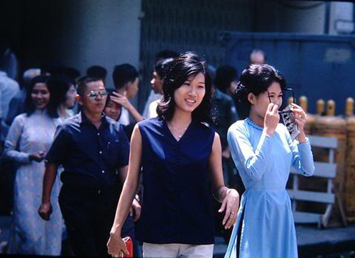 Lúc nào cũng có thể thấy sức sống trong ánh mắt, nụ cười... của những thiếu nữ Sài Gòn.