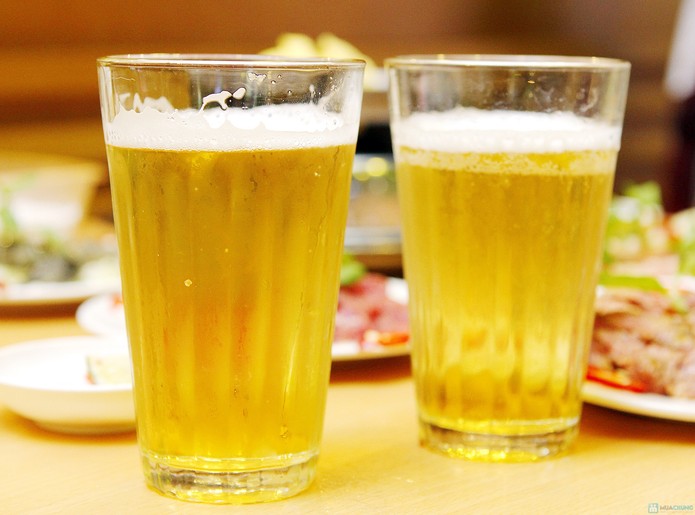Không uống rượu, bia khi đói: Nếu uống rượu, bia khi đói axit trong dạ dày tăng lên, khi kết hợp với chất cồn trong rượu, bia sẽ làm bạn dễ say hơn, kèm theo đó là cảm giác nôn nao, khó chịu.