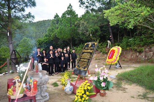 Gia đình Đại tướng tổ chức Lễ cúng 1 năm ngày mất của Người.