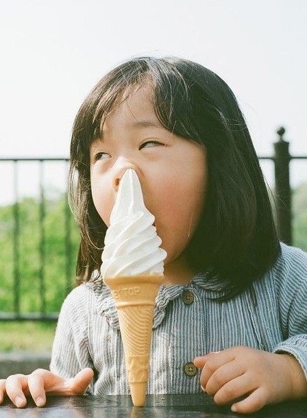 Cho mũi ăn kem nè!