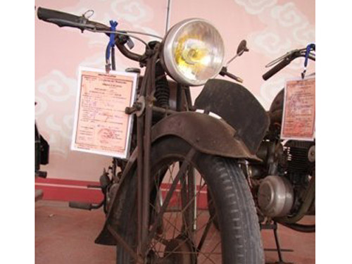 Lần đầu tiên, dàn xe máy cổ từ thời vua Bảo Đại được tập hợp và trưng bày tại Bảo tàng tỉnh Bắc Ninh làm nức lòng người dân Kinh Bắc.