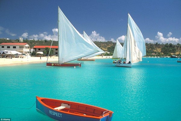Anguilla (69.000 du khách) là một trong những hòn đảo của bao người mơ ước một lần đặt chân lên hòn đảo này để du ngoạn và chiêm ngưỡng.