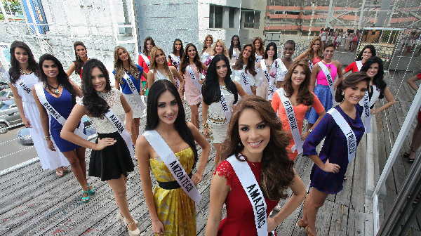 Dàn thí sinh xinh đẹp của Hoa hậu Venezuela 2014.