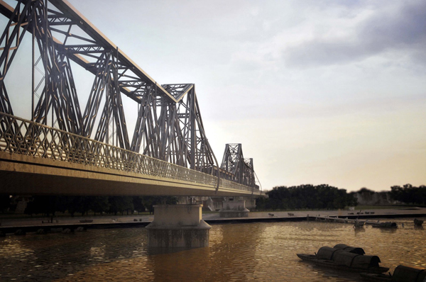 Cầu Long Biên là cây cầu thép đầu tiên bắc qua sông Hồng tại Hà Nội, do Pháp xây dựng (1899-1902), đặt tên là cầu Doumer, theo tên của Toàn quyền Đông Dương Paul Doumer.