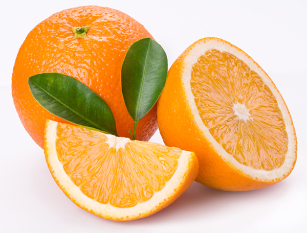 Trong quả cam có chất xơ pectin cholesterol cũng như kali, giúp kiểm soát huyết áp. Nghiên cứu cho thấy một quả cam trung bình có 62 calo với 3 gam chất xơ.
