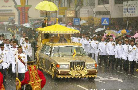 Chiếc xe được thiết kế riêng cho đám cưới của quốc vương.