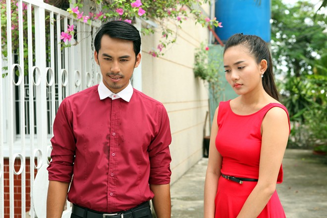 Duy Nhân và người đẹp Phan Như Thảo từng hợp tác trong phim Gái ế kén chồng. Cả hai cũng khá thân thiết trong thời gian quay phim. Hiện Phan Như Thảo vừa là người mẫu vừa là diễn viên nổi tiếng.