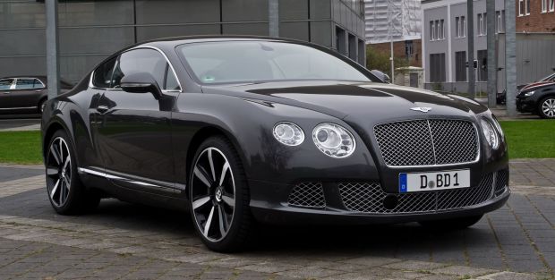 Bentley Continental TCG hai cửa có thể tăng vận tốc từ 0 đến 100km/h trong vòng 4,8 giây với tốc độ tối đa 318km/h.