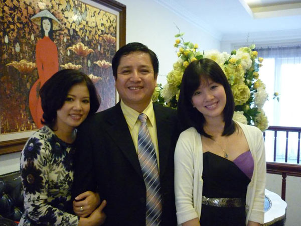 Huyền Trang có cả nét đẹp từ bố và mẹ.