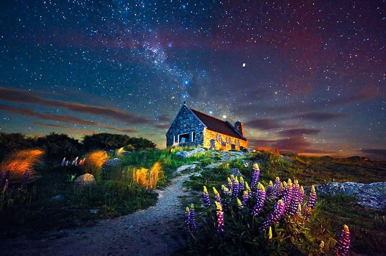 Ngôi nhà cổ tích bên hồ Tekapo, New Zealand.