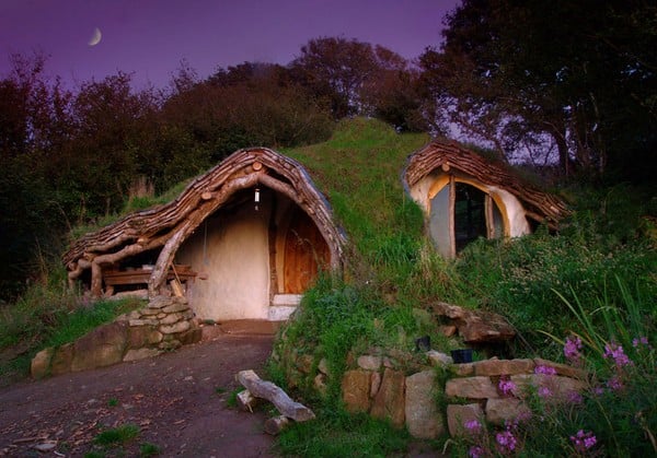 Căn nhà nhỏ theo phong cách Hobbits tại xứ Wales.