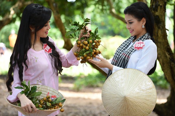 Hai Miss Teen Xuân Mai và Diễm Trang cũng tham gia cuộc thi năm nay.