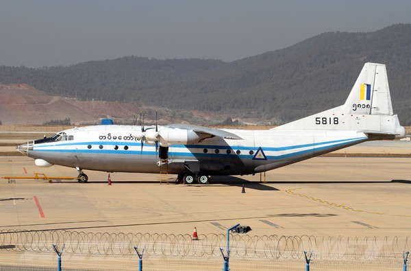 'Ông vua' vận tải khỏe nhất khu vực Đông Nam Á thứ 2 thuộc về chiếc Shaanxi Y-8 của Không quân Malaysia. Đây là chiếc máy bay do Công ty Máy bay Shaanxi (TQ) phát triển dựa trên loại An-12 của Liên Xô.