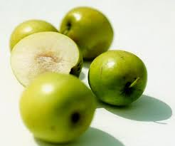 Chống táo bón: ăn mỗi ngày từ 1-2 quả táo thì tiêu hóa rất tốt, đi cầu dễ dàng.