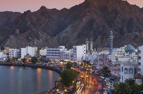 Từ Muscat đến Salalah, Oman.