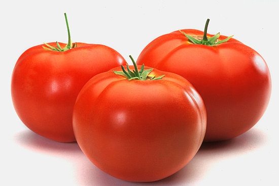 Bảo quản cà chua - sử dụng túi giấy hoặc các thùng các tông mỏng ở những chỗ thoáng mát, tránh xa ánh sáng mặt trời.