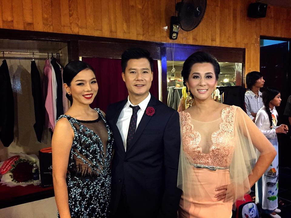 Quang Dũng khoe ảnh chụp cùng MC Kỳ Duyên và Lệ Quyên, trong hậu trường live show của Quang Lê và Phương Mỹ Chi.