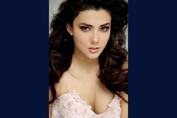 Daniela Alvarez Reyes sở hữu nhan sắc đẹp hoàn hảo và rất cuốn hút.